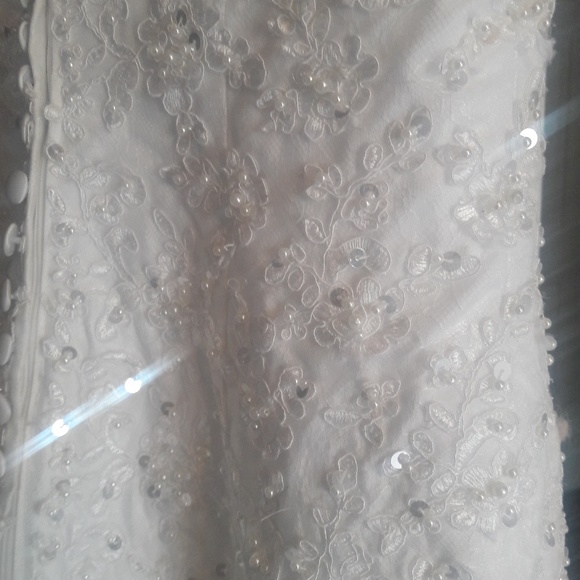 Never worn white sparkly bridal gown! - Picture 3 of 8